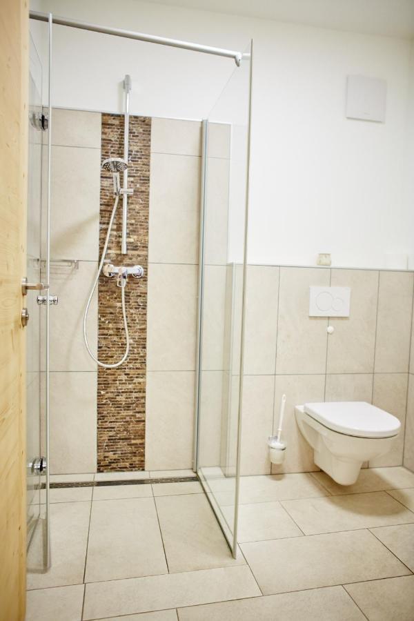 Schmankerl Und Gast Bed & Breakfast Rohrendorf bei Krems Exterior photo